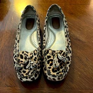 Sperry Top Sider Leopard Print Slip On Loafers